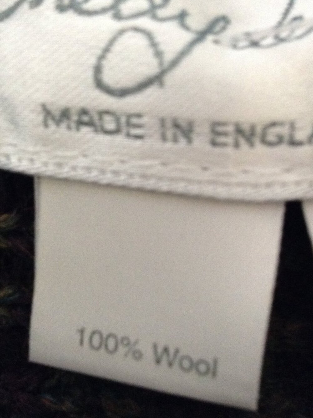 VTG 2000 Cherry Lewis "M" 100% Wool England Cardigan Eclectic Granny Quality Lux - Picture 5 of 7